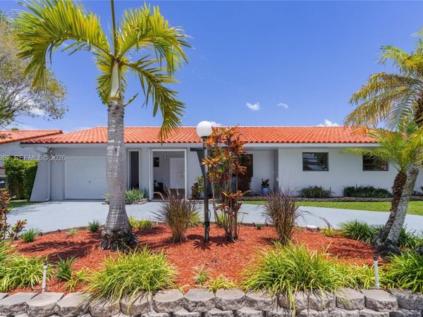 13131 SW 5th St , Miami, FL 33184