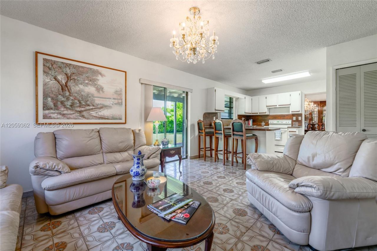13131 SW 5th St , Miami, FL 33184 Photo