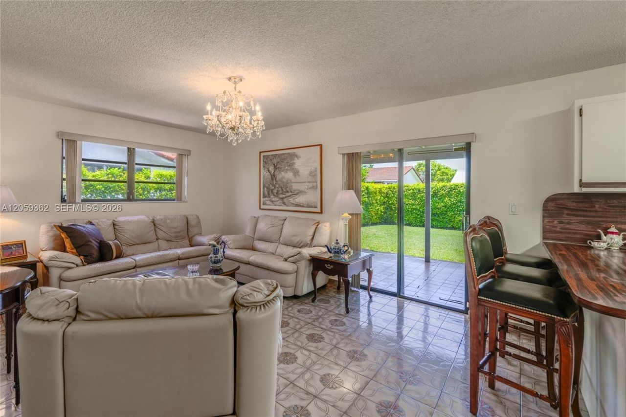 13131 SW 5th St , Miami, FL 33184 Photo