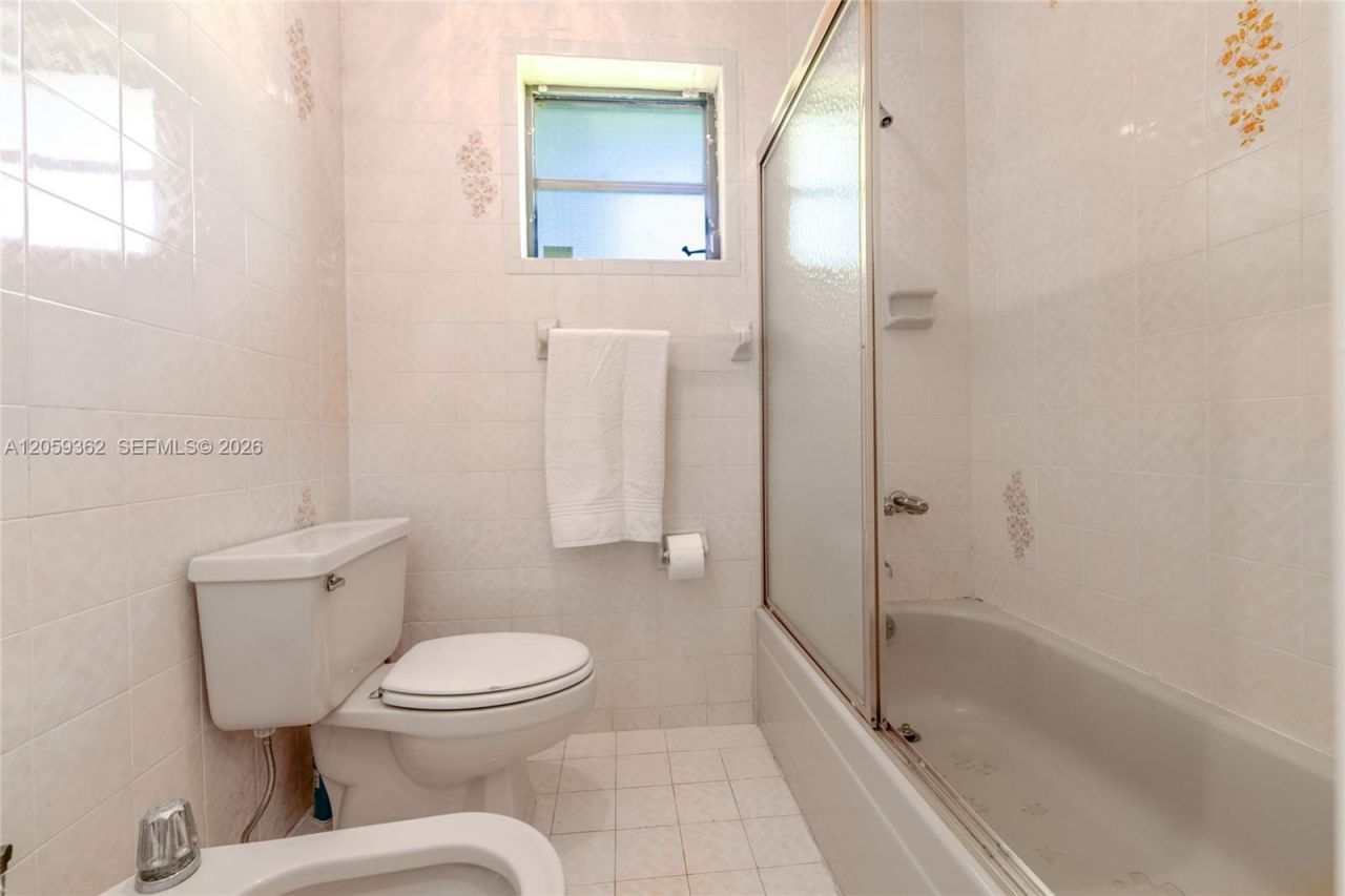 13131 SW 5th St , Miami, FL 33184 Photo