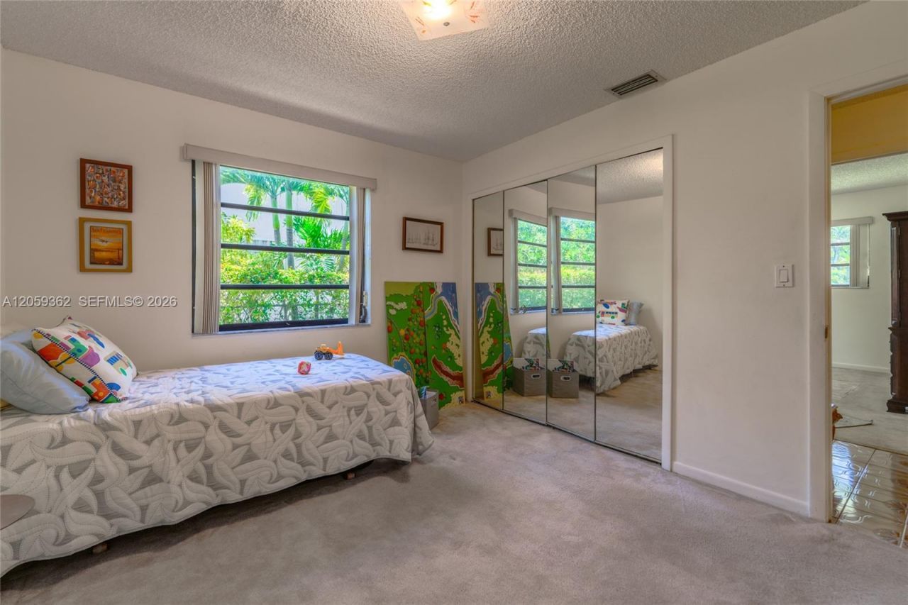 13131 SW 5th St , Miami, FL 33184 Photo
