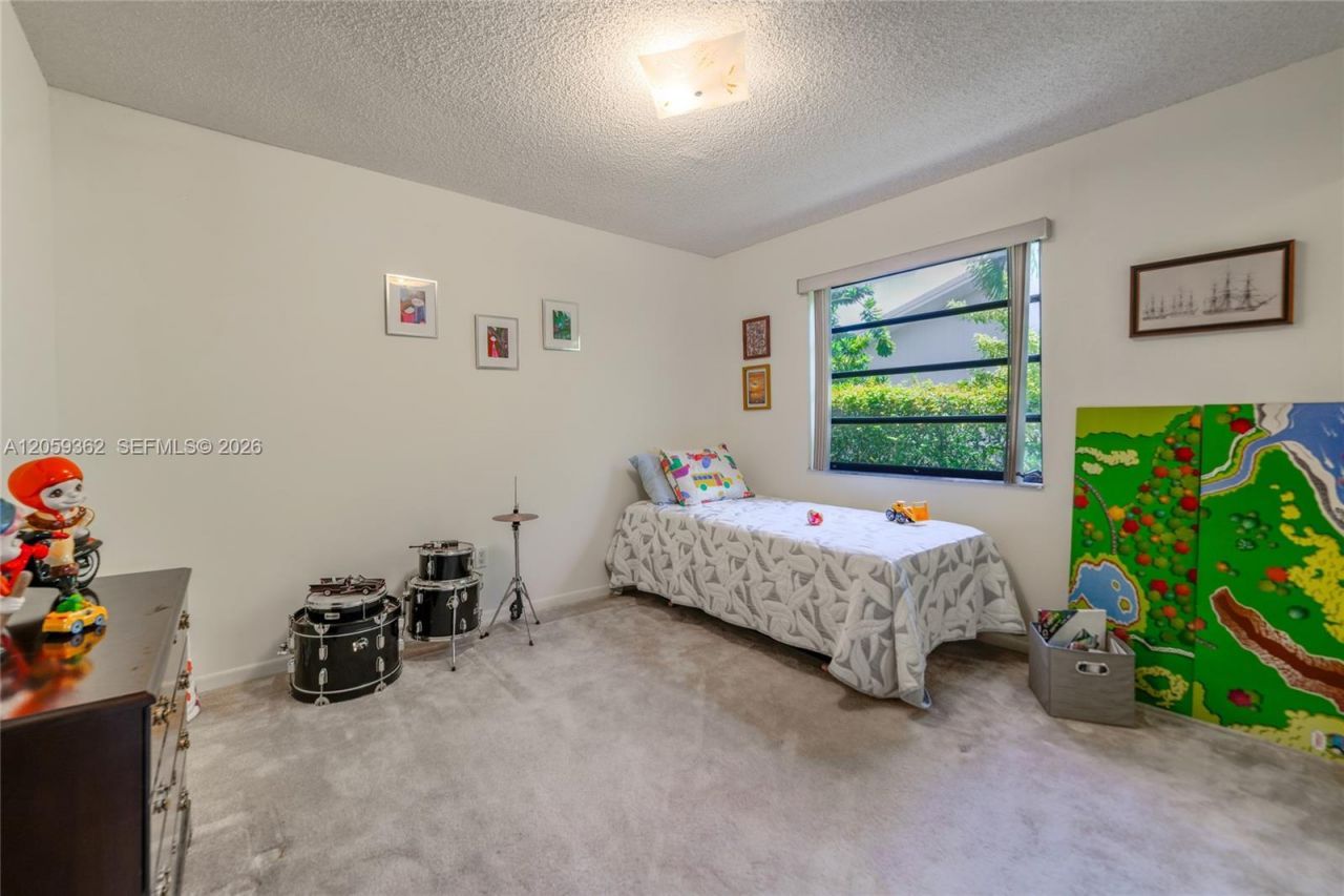 13131 SW 5th St , Miami, FL 33184 Photo