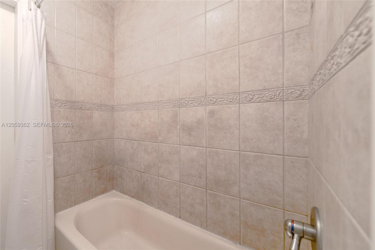 13131 SW 5th St , Miami, FL 33184 Photo