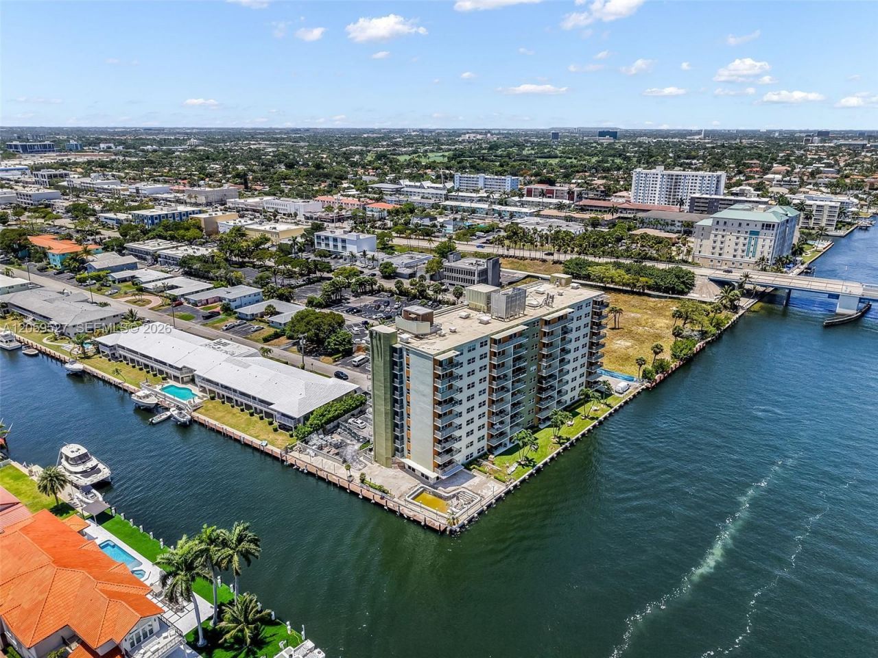 2900 NE 30th St, Unit F7, Fort Lauderdale, FL 33306 Photo