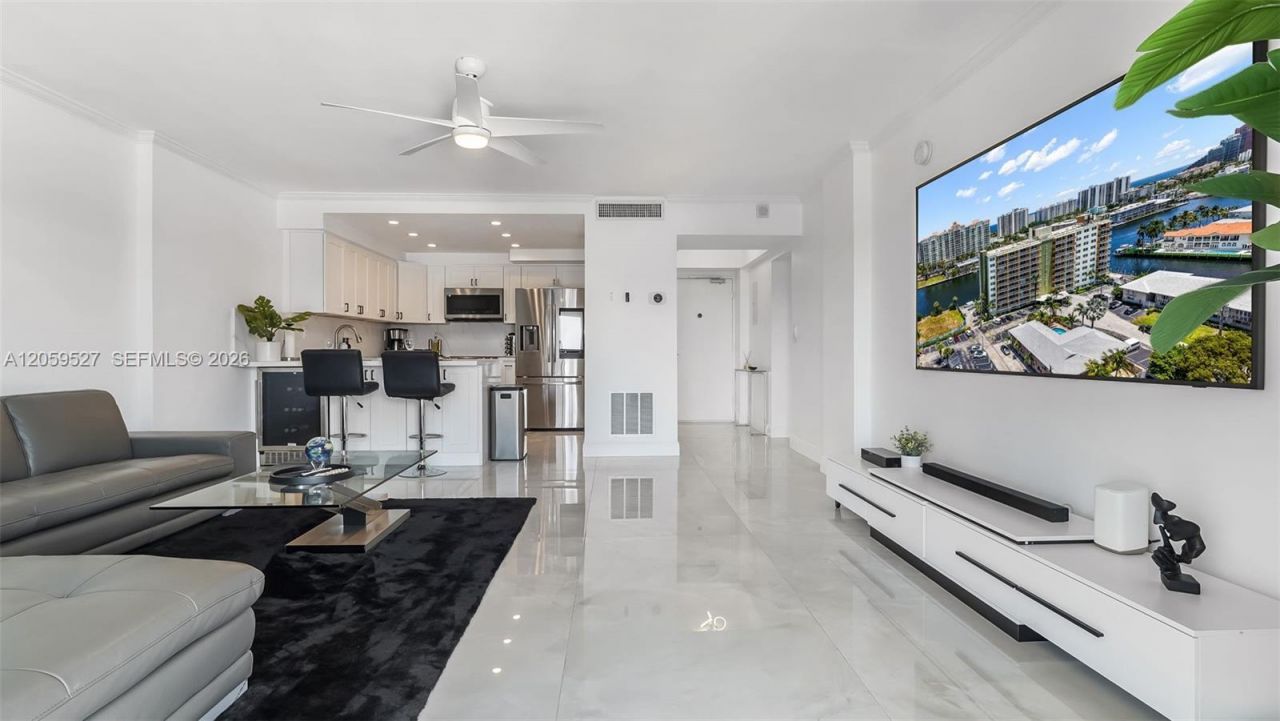 2900 NE 30th St, Unit F7, Fort Lauderdale, FL 33306 Photo