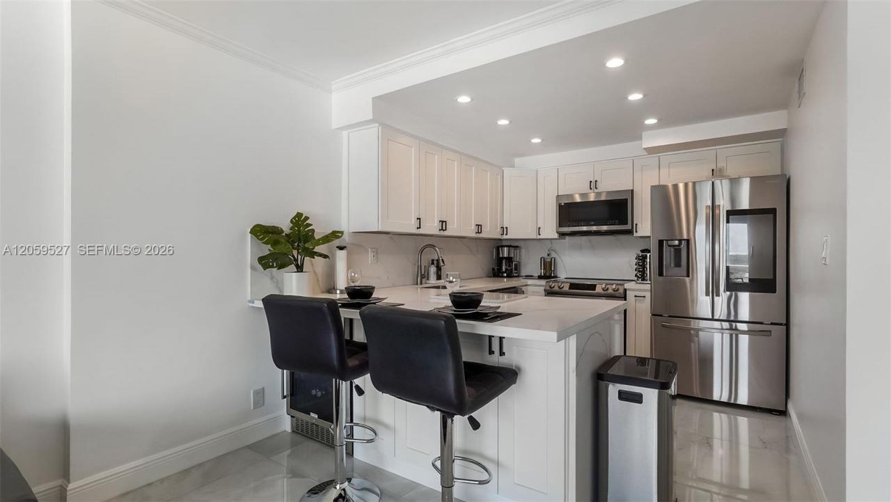 2900 NE 30th St, Unit F7, Fort Lauderdale, FL 33306 Photo