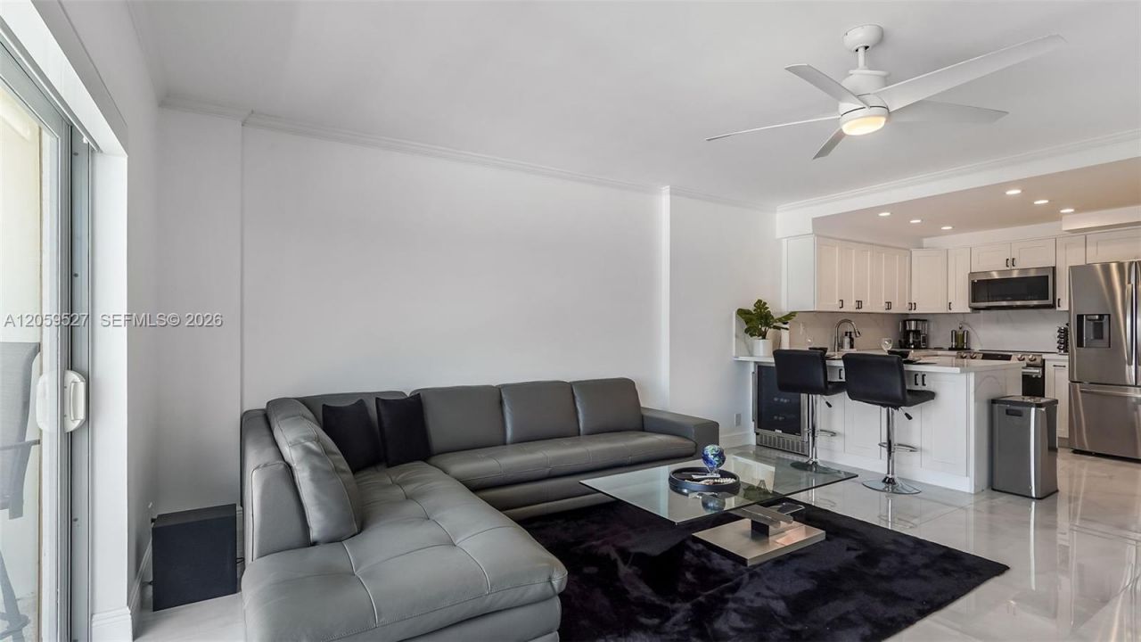 2900 NE 30th St, Unit F7, Fort Lauderdale, FL 33306 Photo