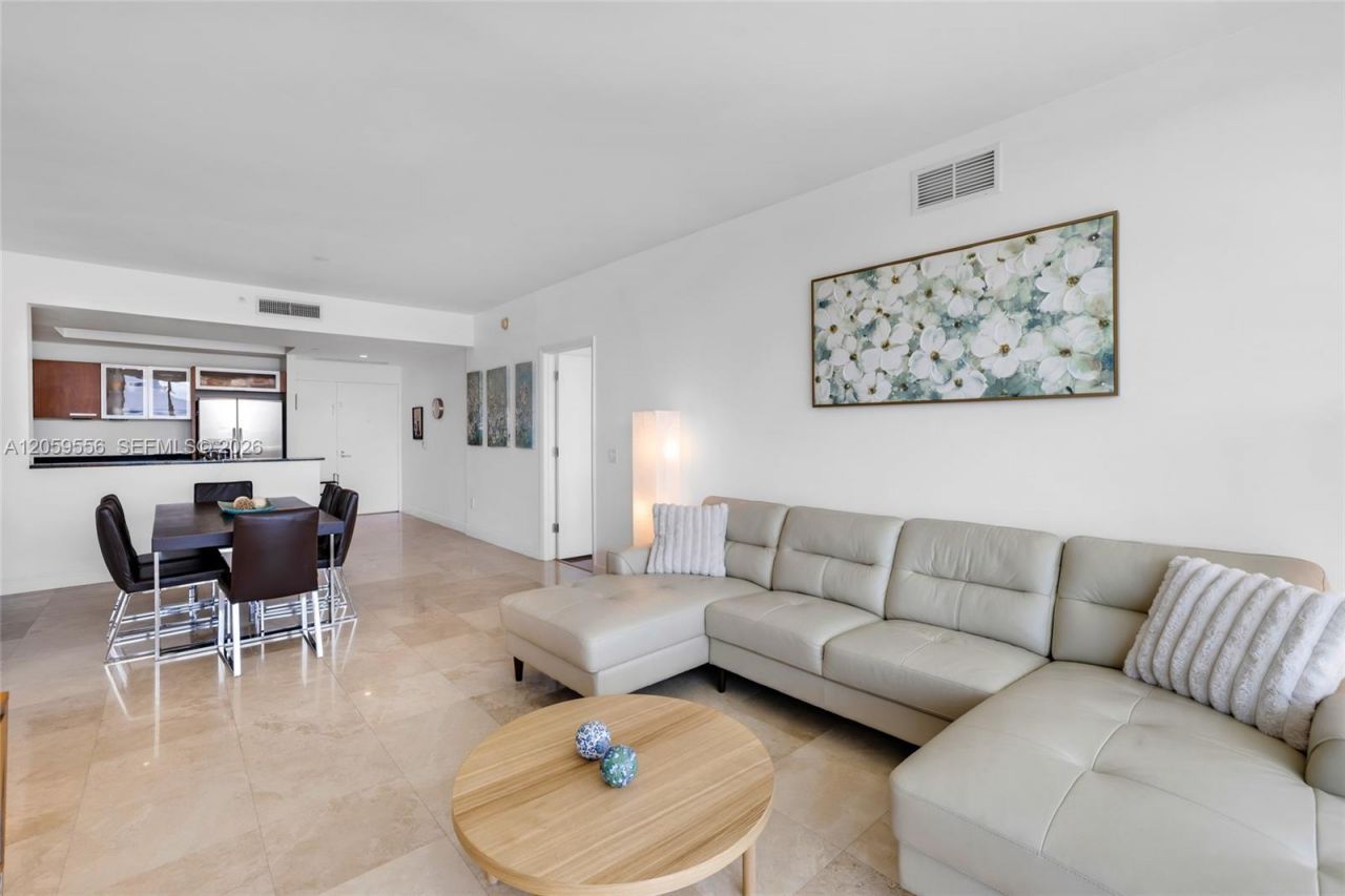 3131 NE 188th St, Unit 1-910, Aventura, FL 33180 Photo