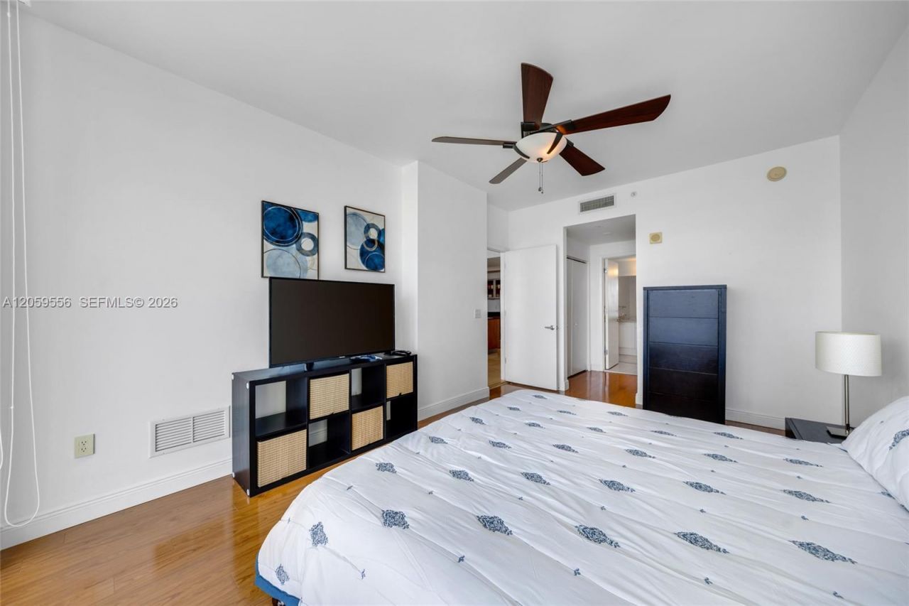 3131 NE 188th St, Unit 1-910, Aventura, FL 33180 Photo