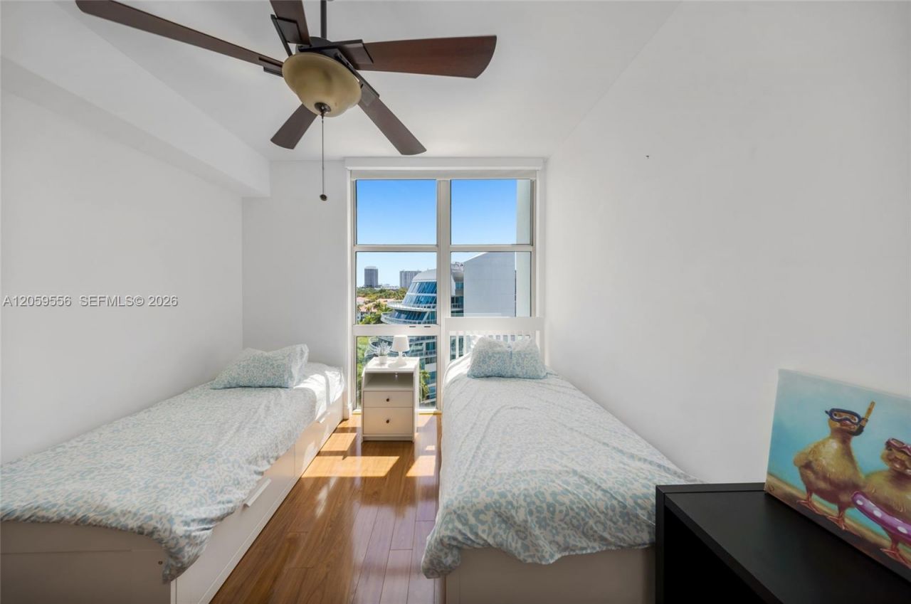 3131 NE 188th St, Unit 1-910, Aventura, FL 33180 Photo