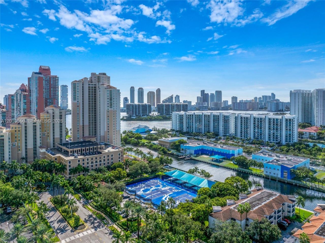 3131 NE 188th St, Unit 1-910, Aventura, FL 33180 Photo