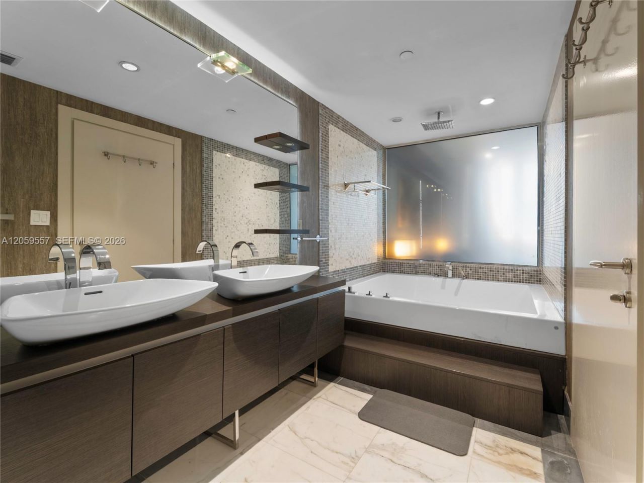 200 Biscayne Boulevard Way , Unit 1407, Miami, FL 33131 Photo