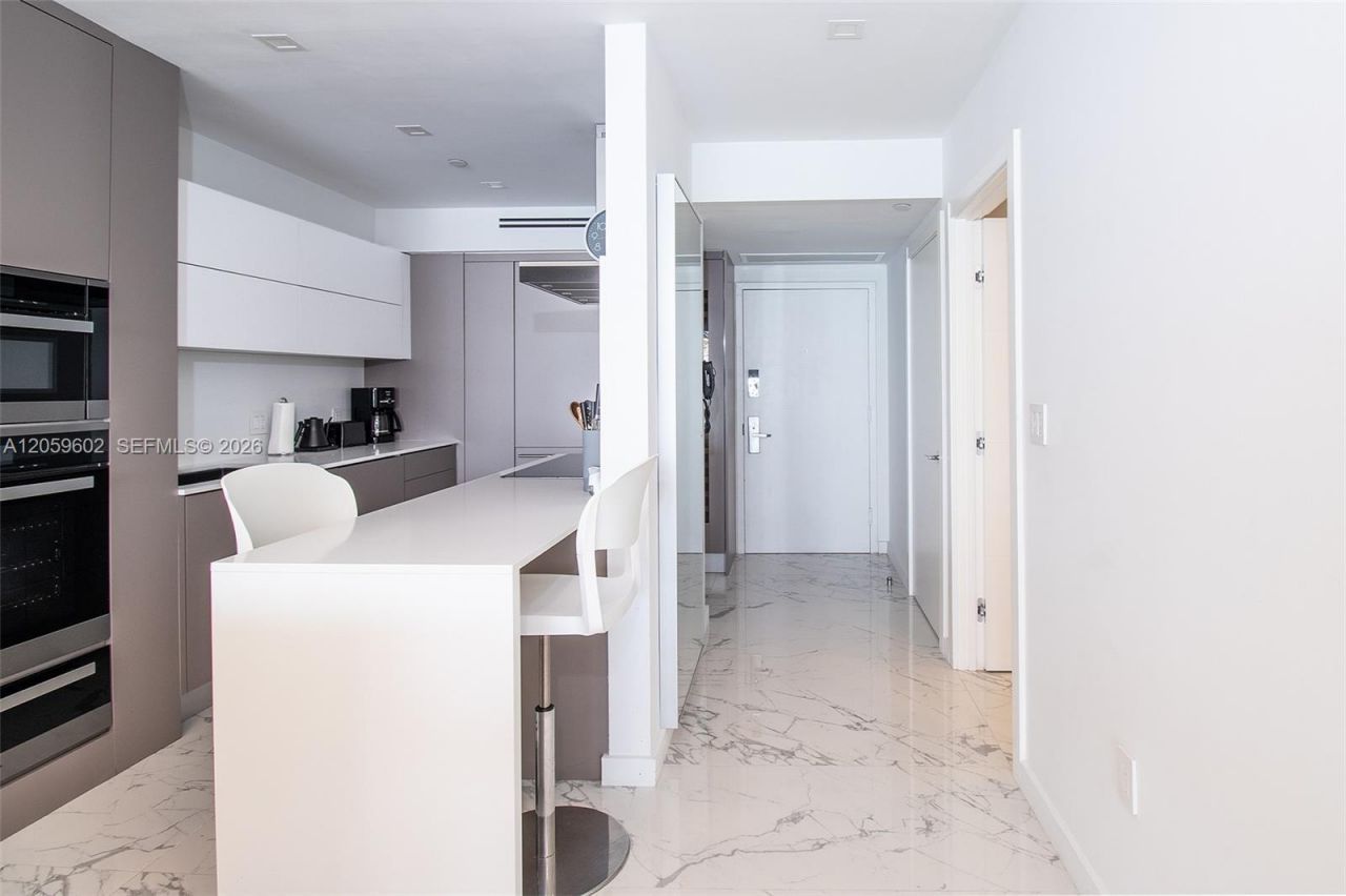 17375 Collins Ave , Unit 701, Sunny Isles Beach, FL 33160 Photo