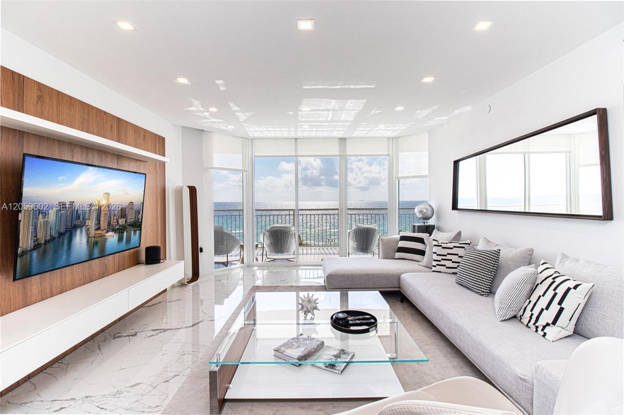 17375 Collins Ave , Unit 701, Sunny Isles Beach, FL 33160 Photo