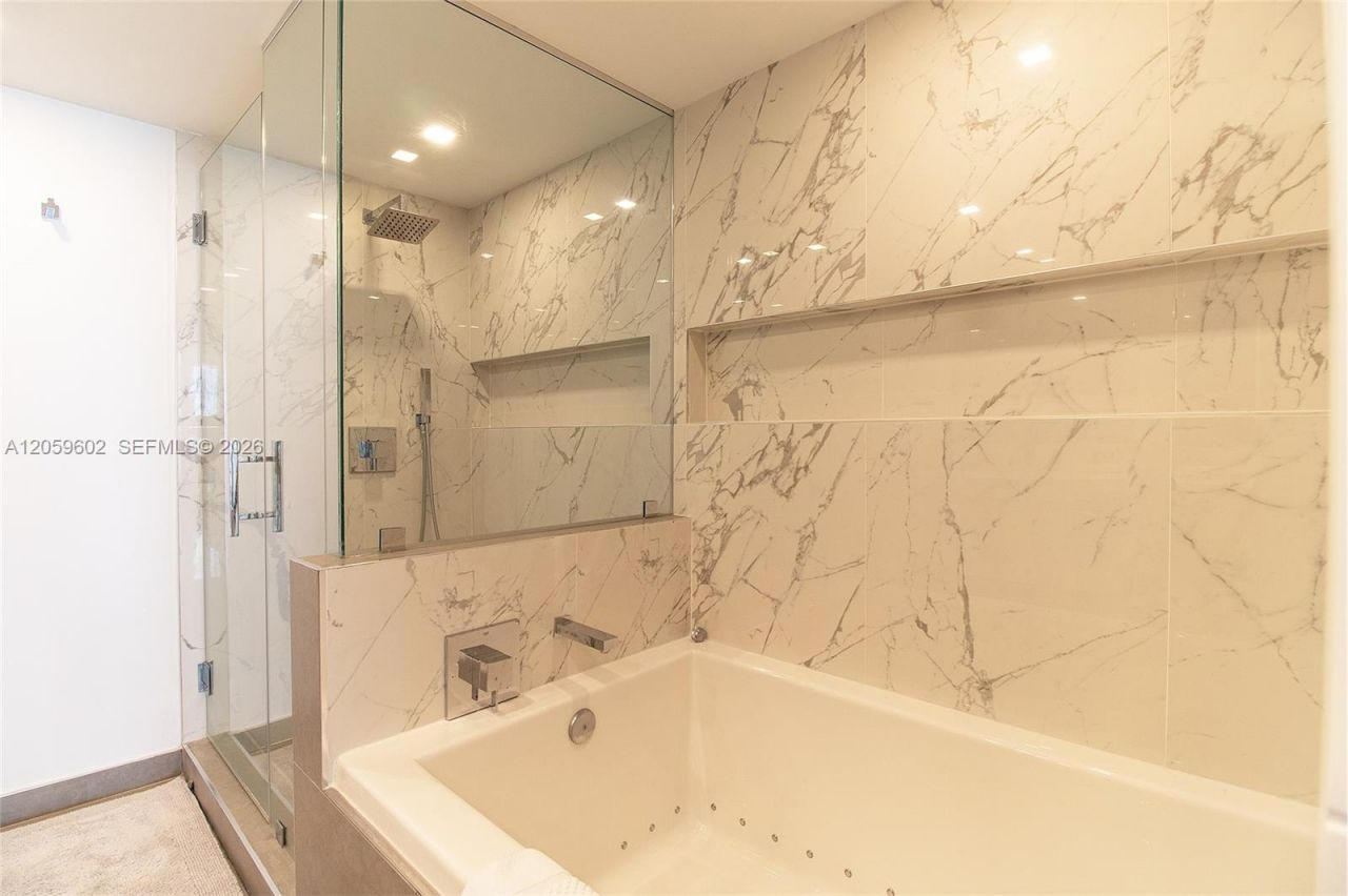 17375 Collins Ave , Unit 701, Sunny Isles Beach, FL 33160 Photo