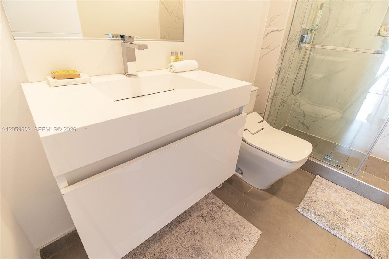 17375 Collins Ave , Unit 701, Sunny Isles Beach, FL 33160 Photo