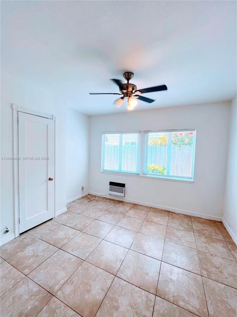 420 NE 14th Ave, Unit 3, Fort Lauderdale, FL 33301 Photo
