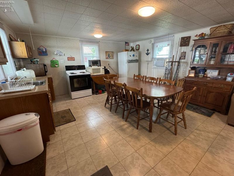 4393 N State Route 53, Unit 6, Fremont, OH 43420 Photo 7