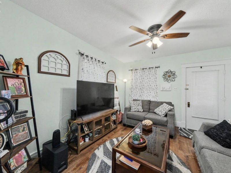 314 North Sandusky Street, Bellevue, OH 44811 Photo 4