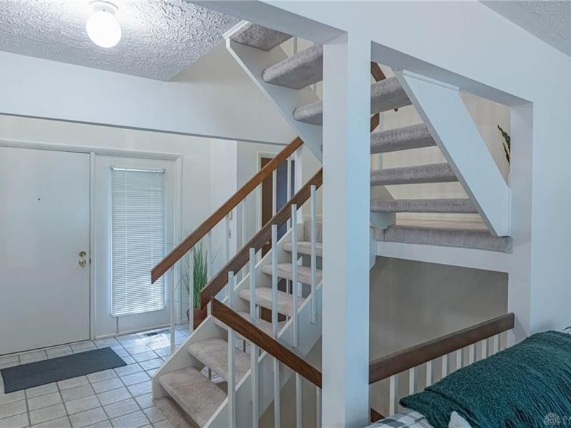 992 Walnut Court, Mason, OH 45040 Photo 3