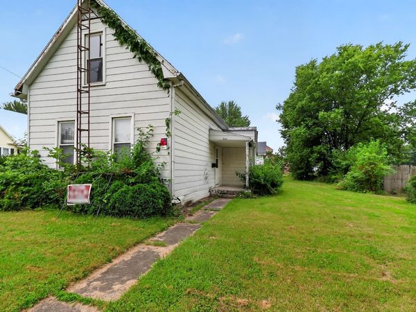 554 W North Street, Winchester, IN 47394