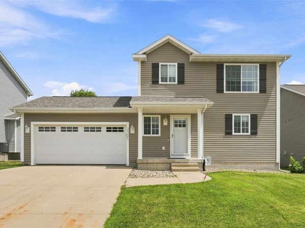3305 Lennon Lane , Marion, IA 52302