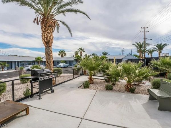 1401 E Carson Avenue, Unit 13, Las Vegas, NV 89101