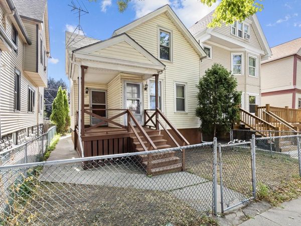 1908 S 28th STREET, Milwaukee, WI 53215