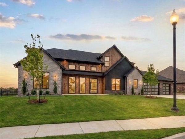 13112 Mackinac Island Drive, Oklahoma City, OK 73142