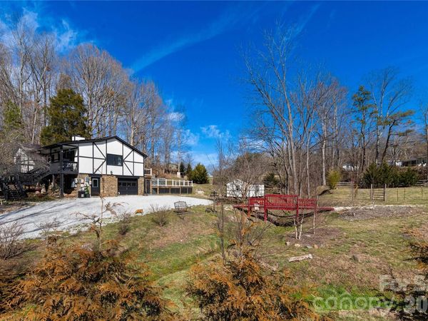 5 Northlake Drive , Weaverville, NC 28787
