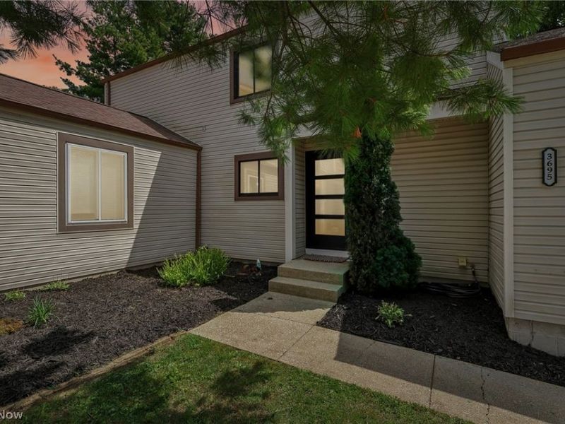 3695 Englewood Drive, Stow, OH 44224 Photo 2