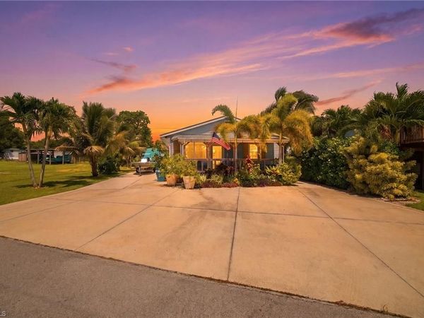 253 Worley ST , CHOKOLOSKEE, FL 34138