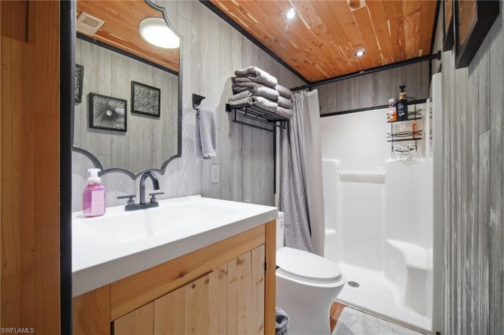 253 Worley St , Chokoloskee, FL 34138 Photo