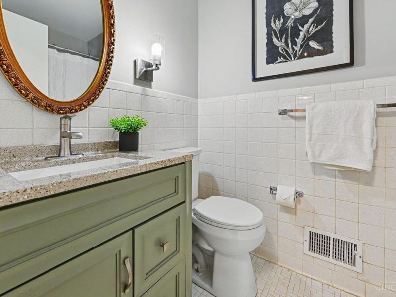 465 Debonhill Court, Cincinnati, OH 45238 Photo 12