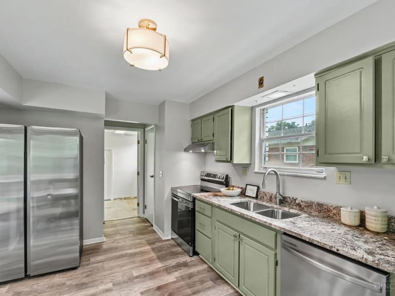 465 Debonhill Court, Cincinnati, OH 45238 Photo 9