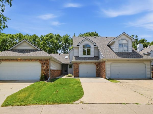 6846 Oakwood Drive , Urbandale, IA 50322