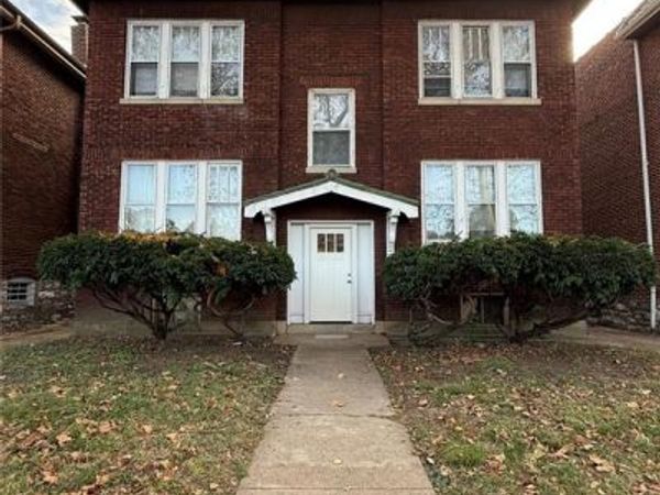 5516 S Grand Boulevard , St Louis, MO 63111