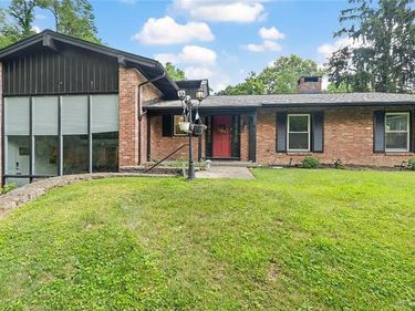 311 Whitthorne Drive, Wyoming, OH 45215
