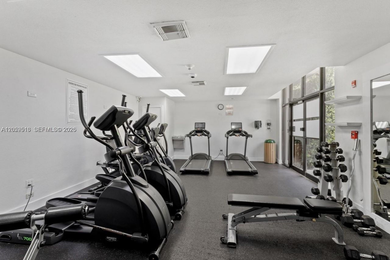 181 Crandon Blvd , Unit 207, Key Biscayne, FL 33149 Photo