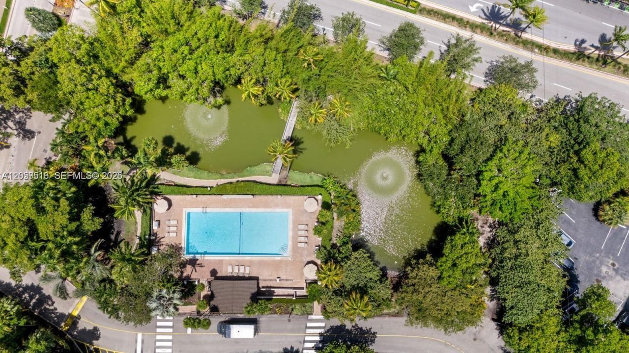 181 Crandon Blvd , Unit 207, Key Biscayne, FL 33149 Photo