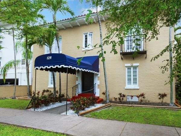 124 Mendoza Ave, Unit 3, Coral Gables, FL 33134