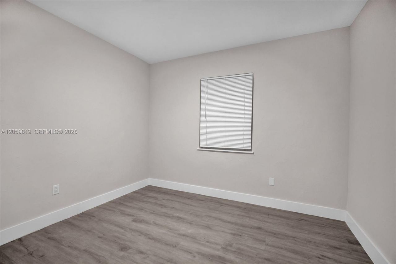 3030 NW 16th St, Unit 1, Miami, FL 33125 Photo