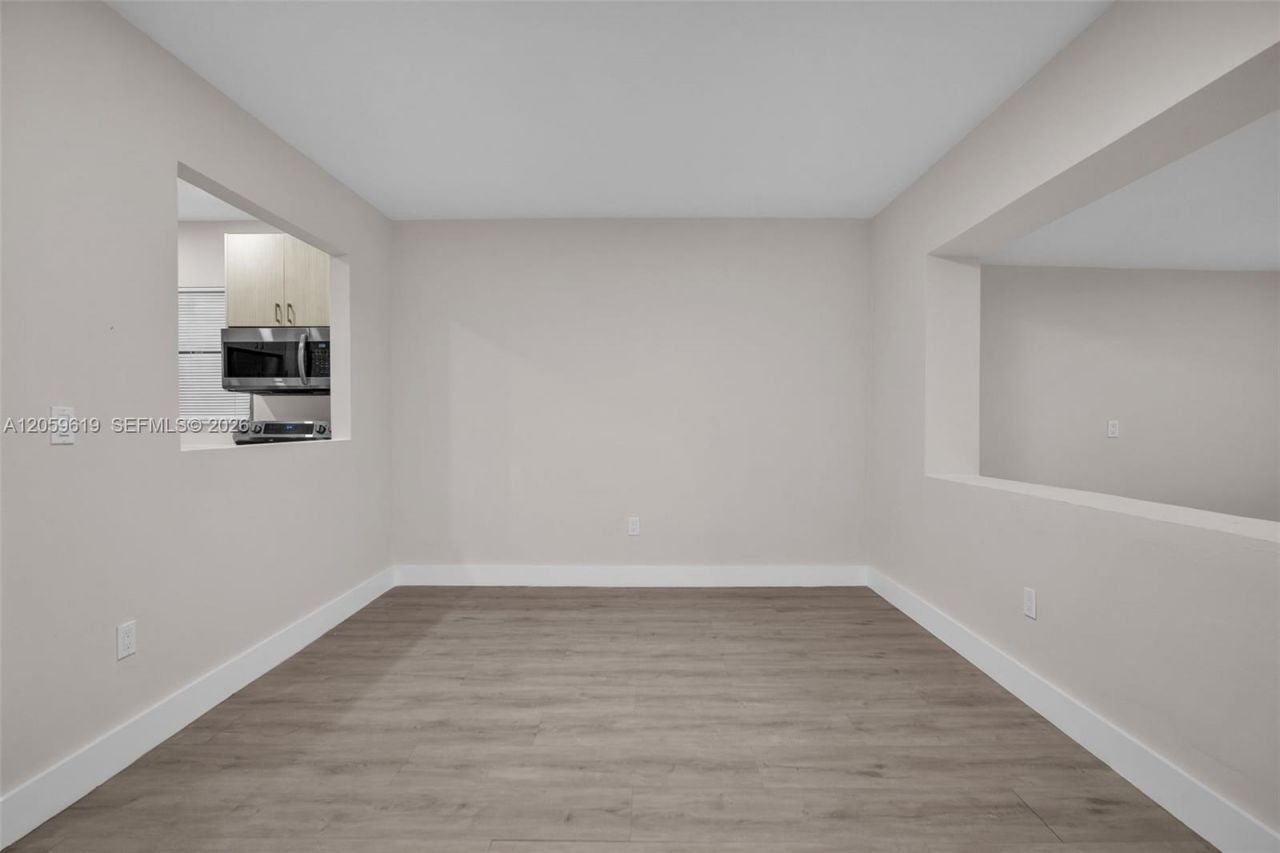 3030 NW 16th St, Unit 1, Miami, FL 33125 Photo