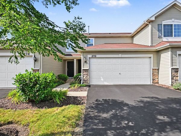 272 Wildmeadow Lane , Woodstock, IL 60098