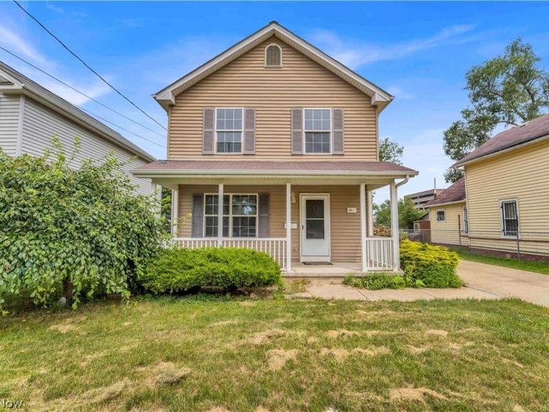 1917 Lexington Avenue, Lorain, OH 44052 Photo 1