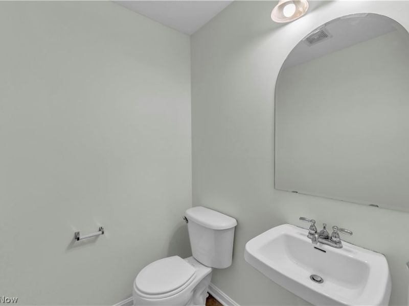 1917 Lexington Avenue, Lorain, OH 44052 Photo 16