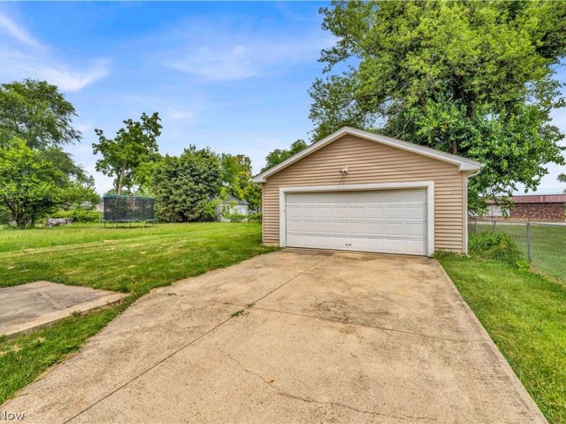 1917 Lexington Avenue, Lorain, OH 44052 Photo 20