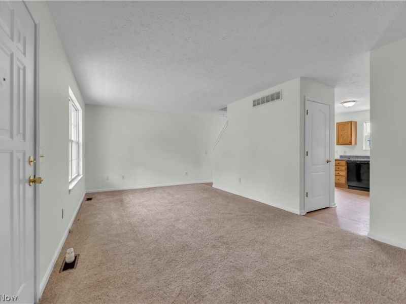 1917 Lexington Avenue, Lorain, OH 44052 Photo 4