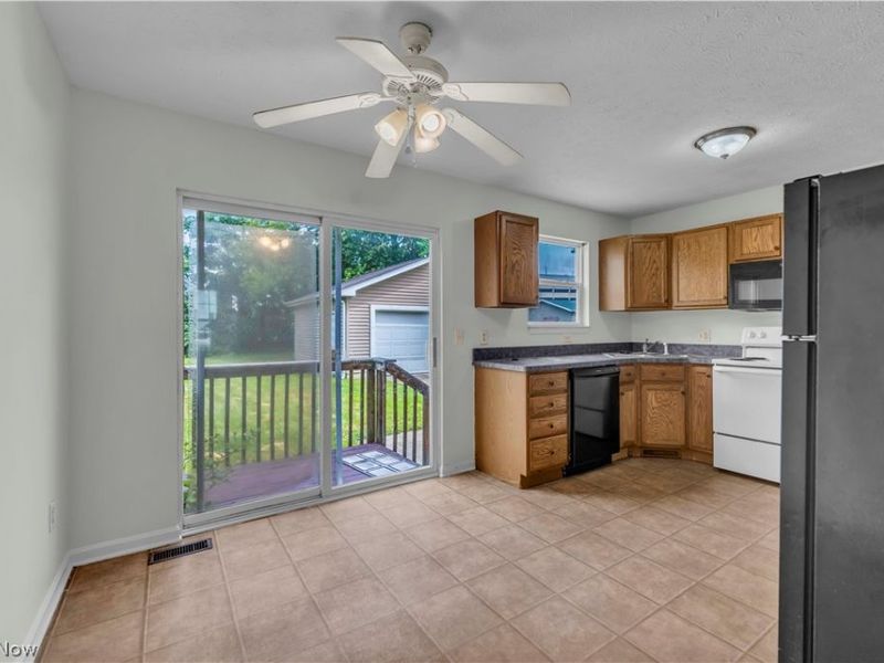 1917 Lexington Avenue, Lorain, OH 44052 Photo 9