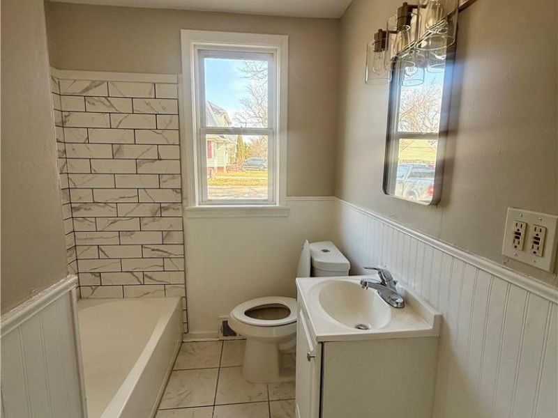 2027 Warrensville Center Road, South Euclid, OH 44121 Photo 10